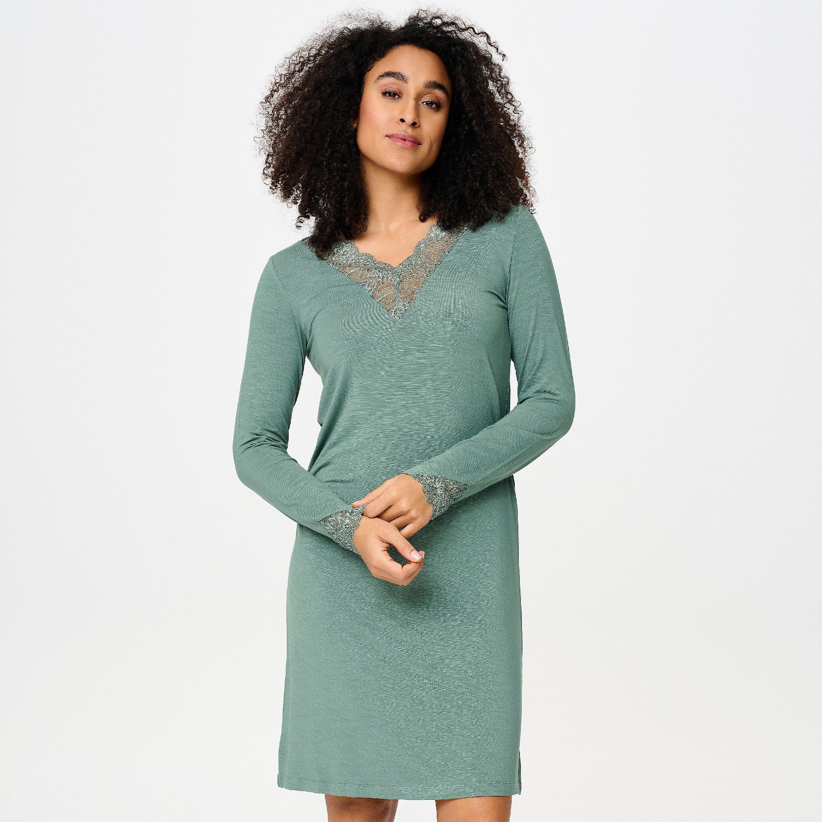 8628 Pyjama dress